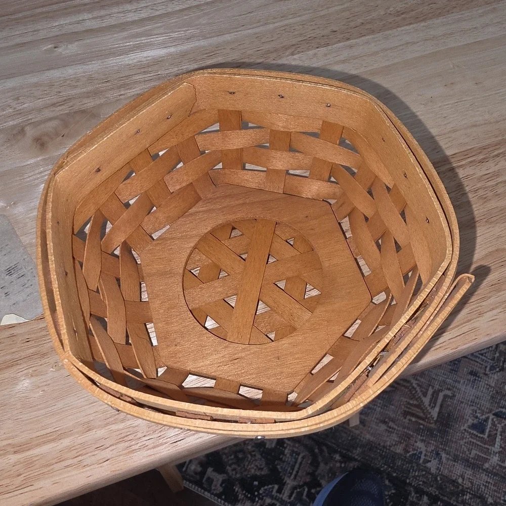 Small Vintage 2002 Longaberger Woven Basket W/ Liner 3
